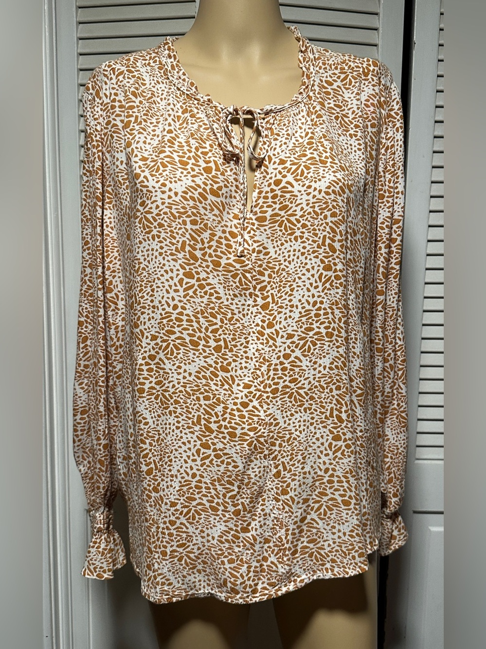 Loft Boho Peasant Blouse Animal Print Long Sleeve Women’s Medium